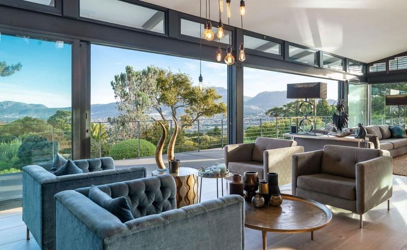 5 Bedroom Property for Sale in Bishopscourt Western Cape